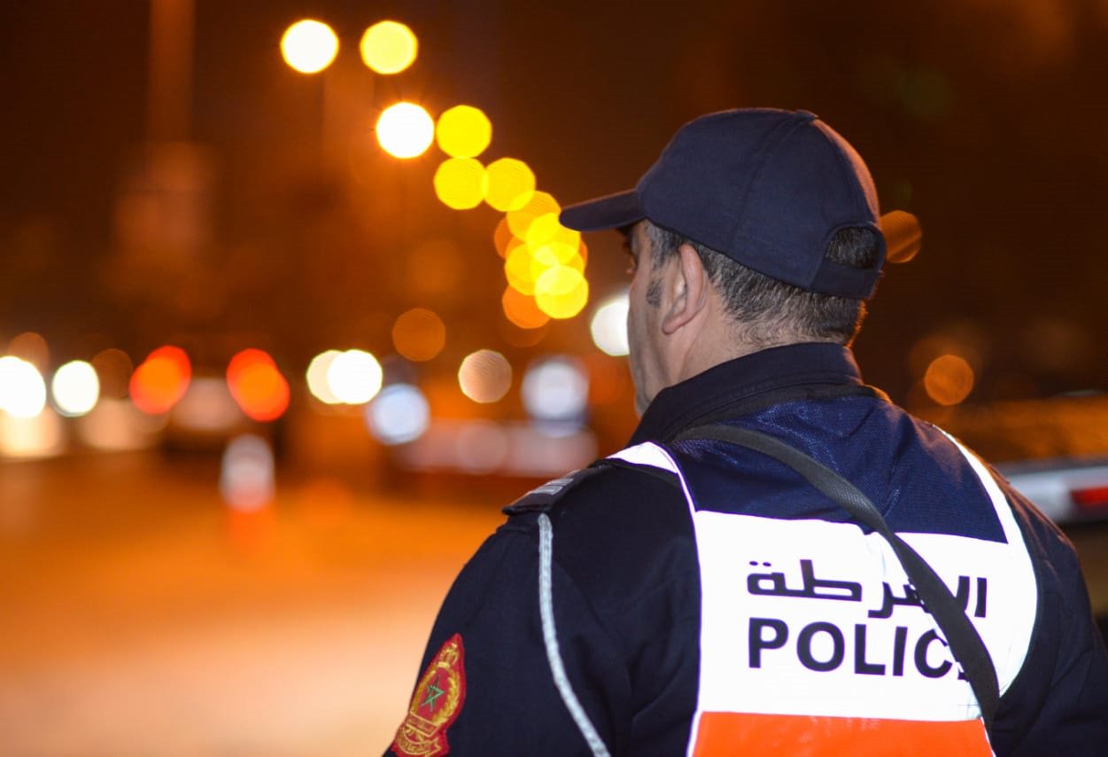 تفكيك شبكة احتيال تنصب على الضحايا عبر الهاتف