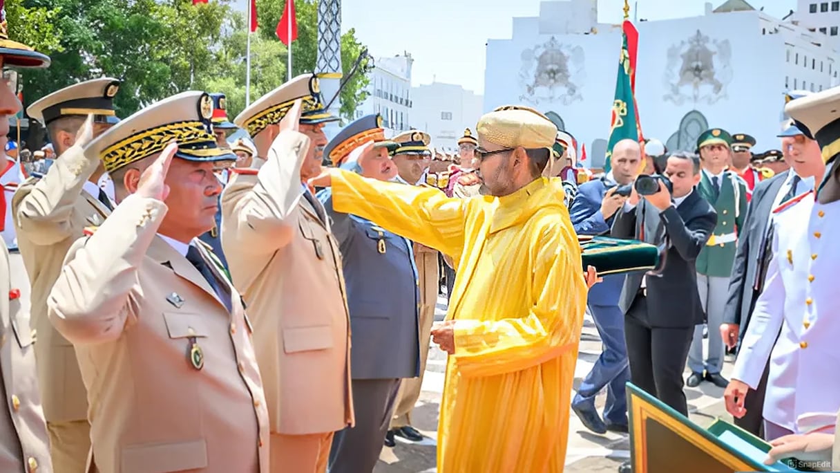 جلالة الملك يرقي عددا من الأطر الطبية والعسكرية في صفوف القوات المسلحة الملكية