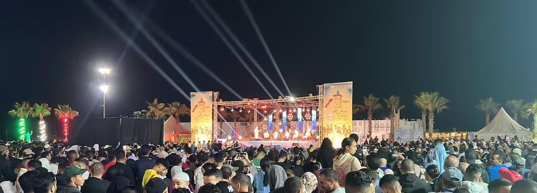 مير اللفت تتألق: مهرجان سيدي إفني يسجل حضورا قياسيا وينعش السياحة والاقتصاد