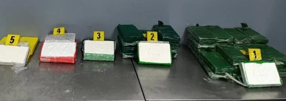 إحباط تهريب 52 كيلوغراما من الكوكايين عبر ميناء طنجة المتوسط
