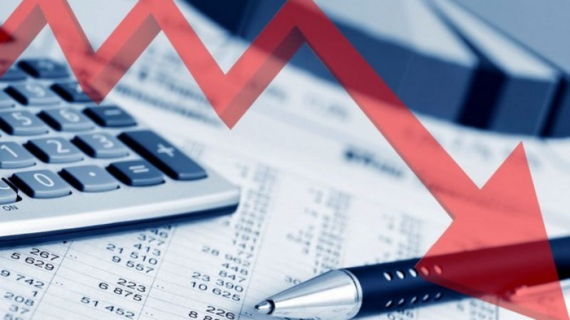 تقرير يكشف تراجع العجز إلى 64,2 مليار درهم وانخفاض المديونية إلى 69,5%