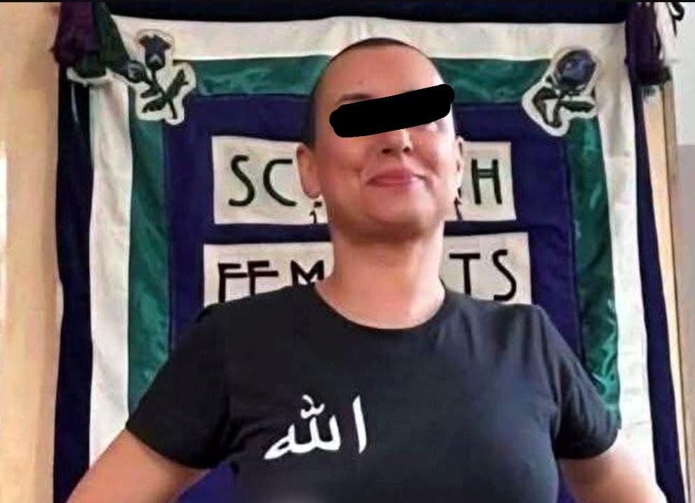 إدانة الناشطة ابتسام لشكر بـ30 شهرا سجنا بسبب منشور اعتبر مسيئا للدين