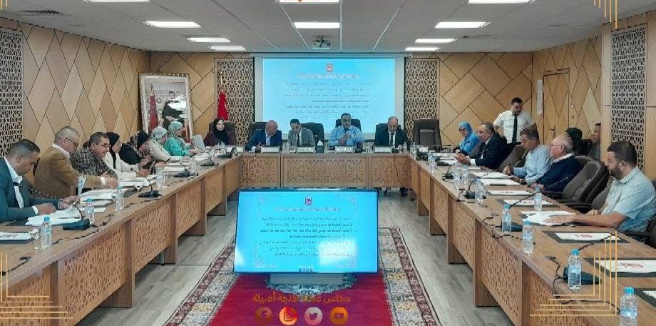 مجلس عمالة طنجة-أصيلة يصادق بالإجماع على ميزانية 2026 ومشاريع طرقية جديدة