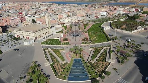 أزمة توزيع الماء بالعيون تثير الجدل.. دعوات لإنقاذ “الكسابة” من العطش