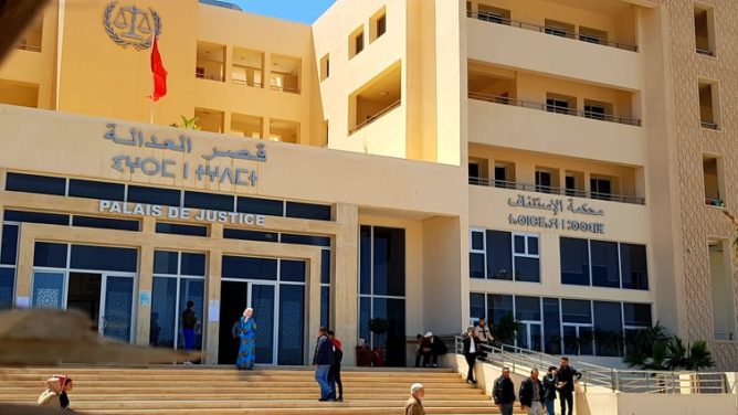 بركان.. إحالة 17 موقوفا بتهم تكوين عصابة إجرامية وأعمال عنف على استئنافية وجدة