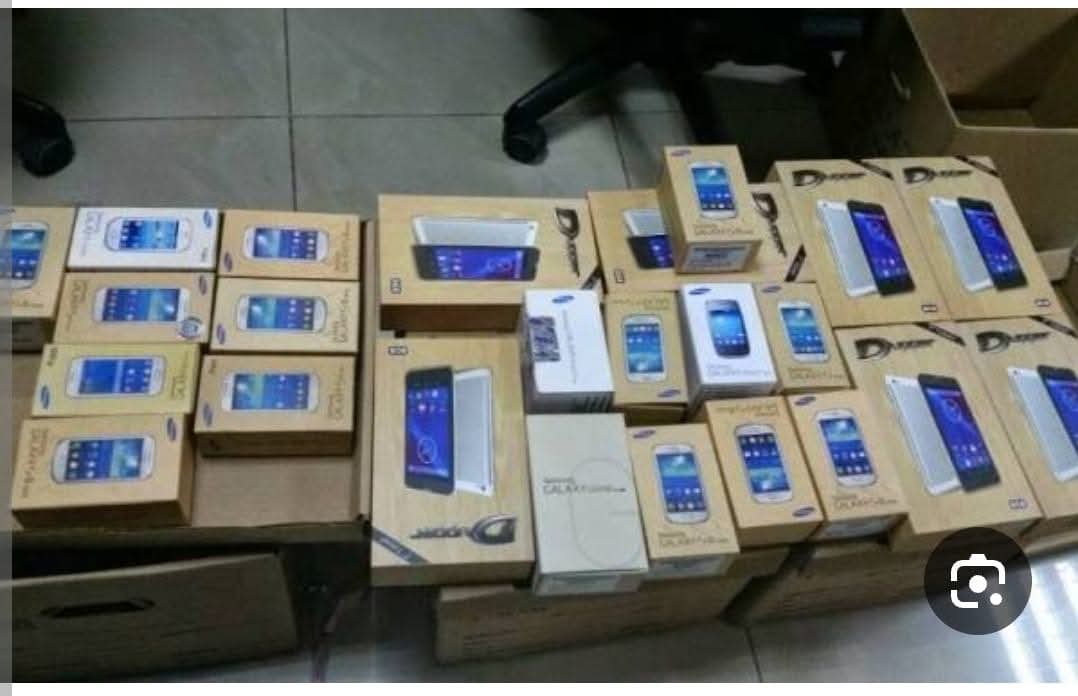 هواتف مهربة تهدد الأمن الرقمي والاقتصاد المغربي.. خسائر تفوق ملياري درهم سنوياً