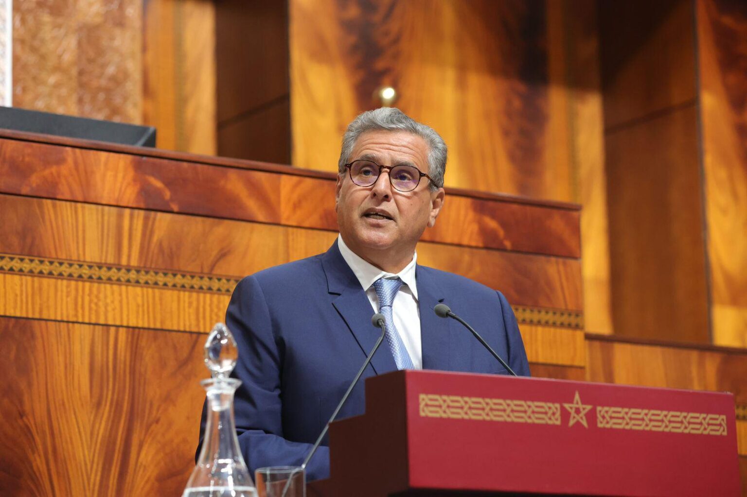 رئيس الحكومة ينوه بما تشهده الأقاليم الجنونية من تنمية ومنجزات ويتوعد بالمزيد