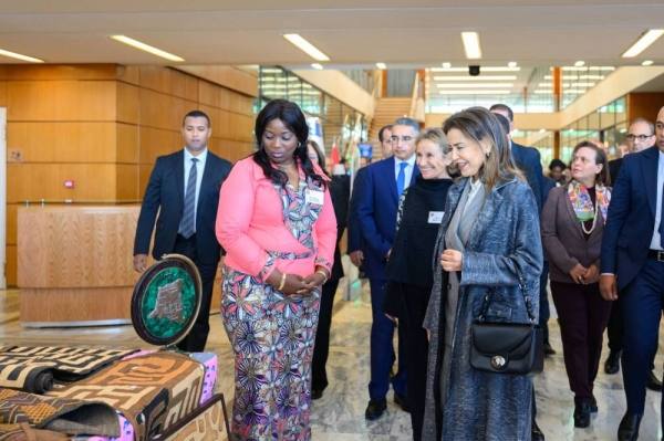 الأميرة للا مريم تدشن البازار التضامني للنادي الدبلوماسي بالرباط