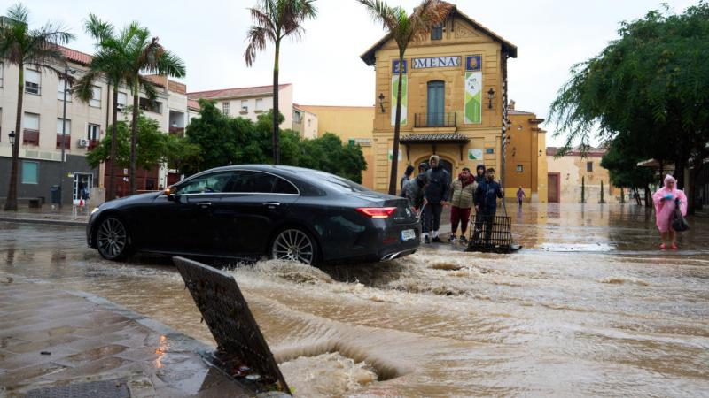 فيضانات في محيط مالقة بإسبانيا بعد أمطار غزيرة دون ضحايا حتى الآن