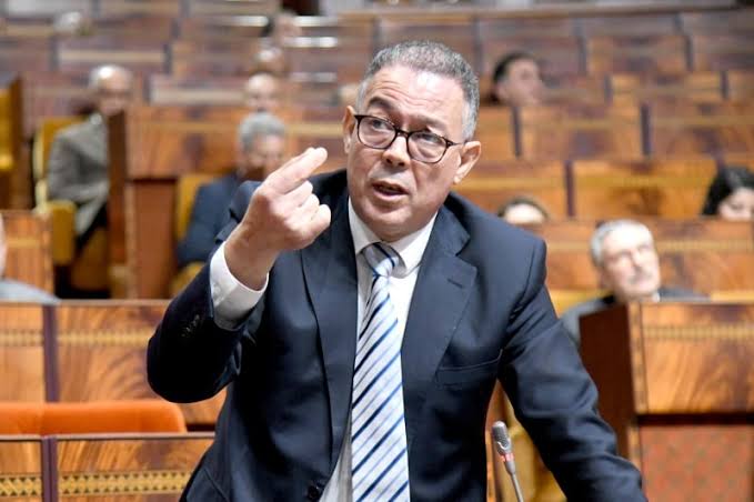 لقجع أمام البرلمان: مراجعة مرتقبة لمعايير الدعم الاجتماعي وتصحيح منظومة التنقيط