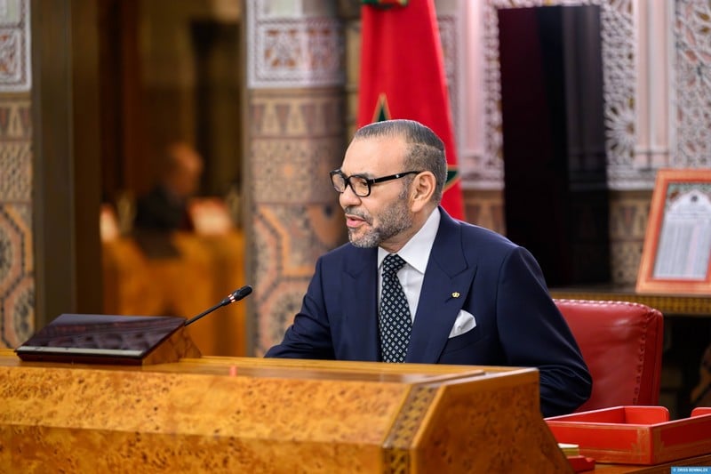 بعد الفيضانات المدمرة: الملك محمد السادس يواسي الشعب الإندونيسي ويؤكد دعم المغرب