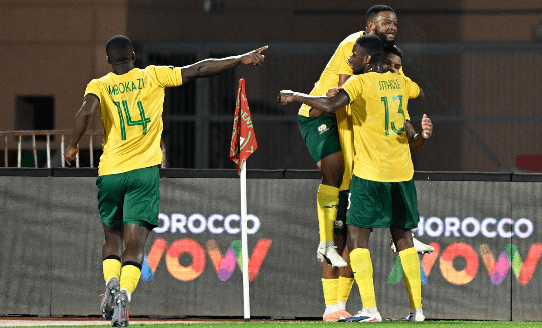 جنوب إفريقيا يهزم أنغولا 2-1 في افتتاح مشواره بكأس إفريقيا المغرب 2025