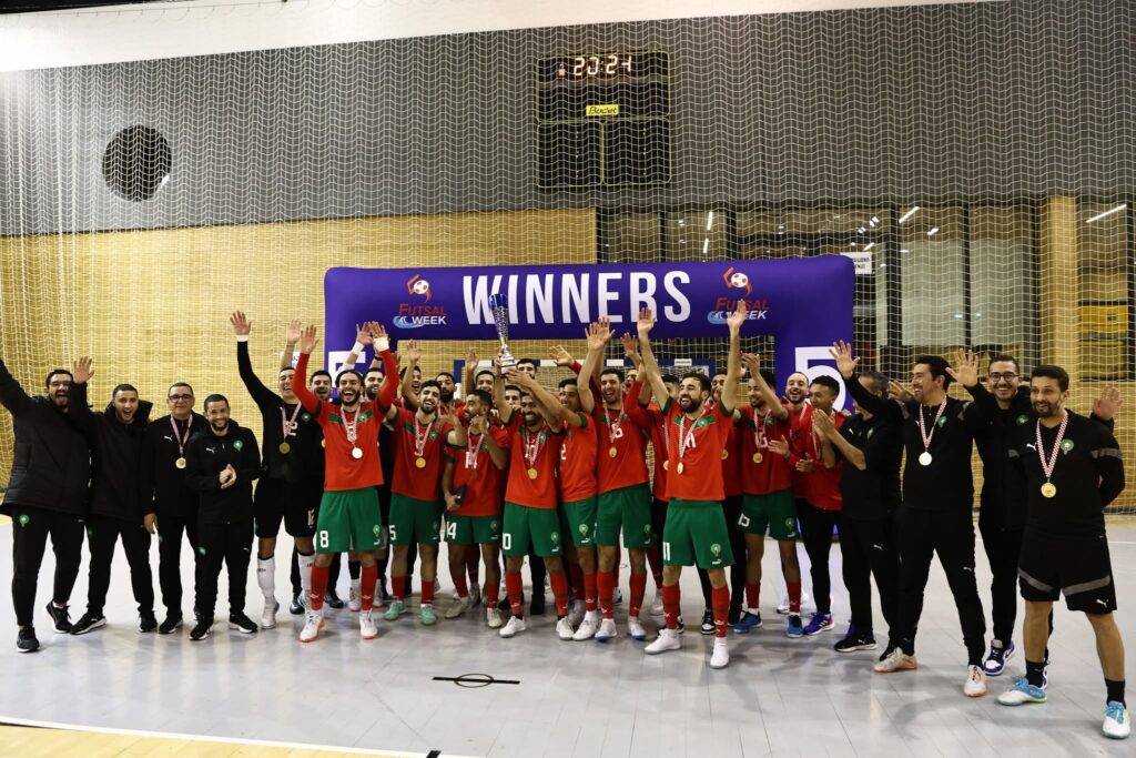 المنتخب المغربي للفوتسال يتوج بدوري «ويك فوتسال» بكرواتيا بعد فوز كاسح على رومانيا