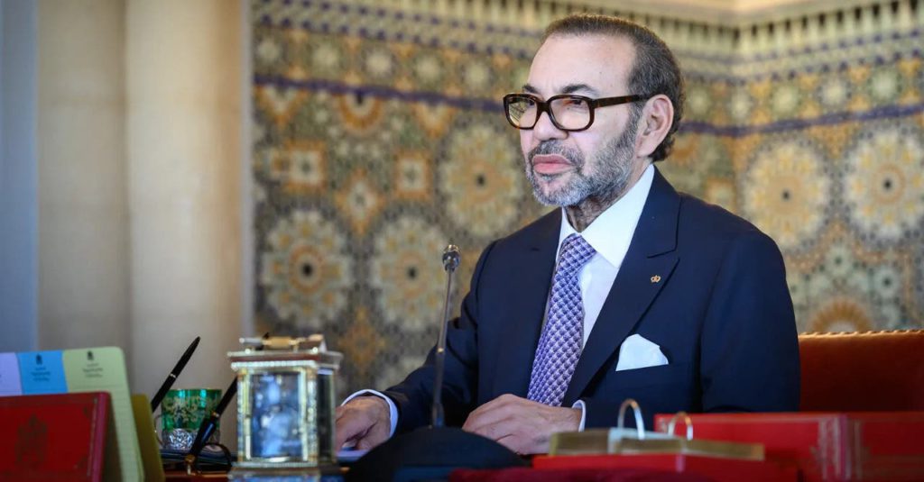 الملك محمد السادس يعين قضاة جدد بالمحاكم المالية ويُرقّي 155 قاضيا إلى الدرجة الممتازة