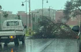 أمطار عاصفية ورياح قوية تضرب مدن شمال المغرب وتتسبب في فيضانات وقطع طرق