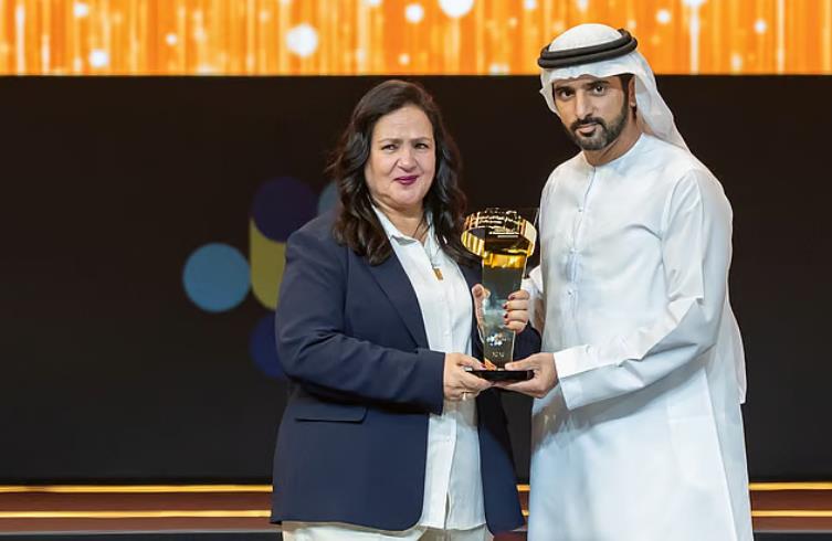 المغربية فوزية محمودي تتوج بلقب “صنّاع الأمل العربي 2026” في دبي
