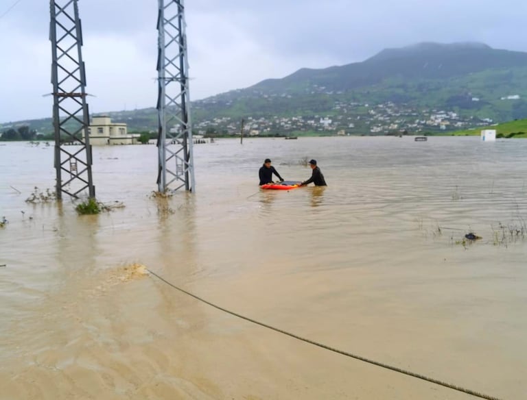 فيضانات طنجة وتطوان تخلف وفيات وخسائر كبيرة بعد أمطار عاصفية
