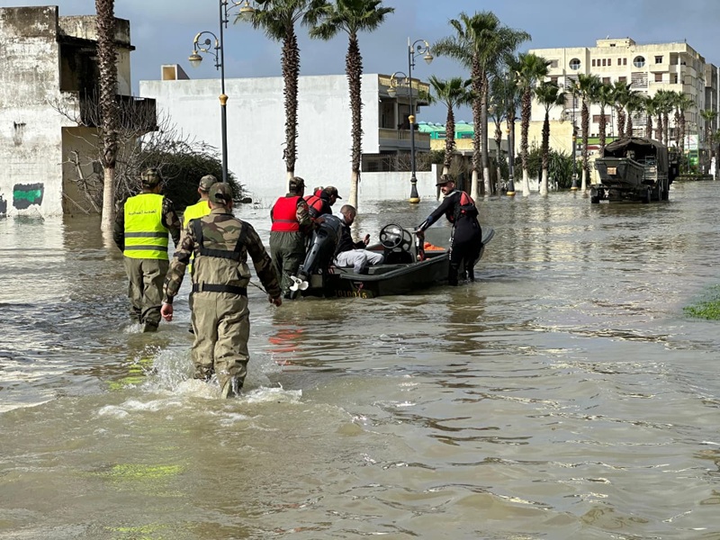 إنذار أحمر وأمطار قوية.. إجلاء سكان بسيدي قاسم وتحرك واسع بالقصر الكبير تحسبا للفيضانات
