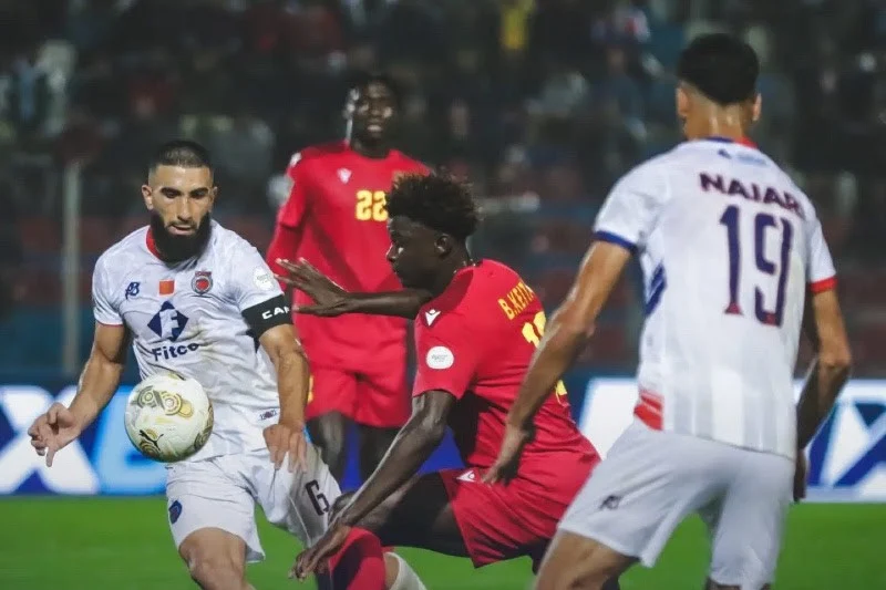 أولمبيك آسفي يهزم دجوليبا ويواصل التألق في كأس الكونفدرالية