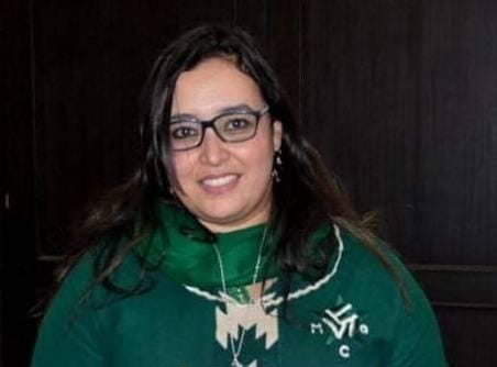 صارة عاصمي قيادية رياضية تجمع بين التدبير والإعداد الذهني