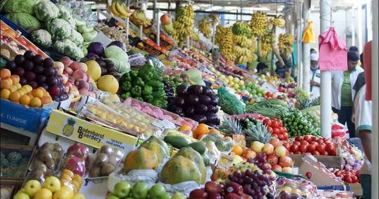 أسعار الخضر والفواكه تشعل الجدل في رمضان.. سؤال برلماني يكشف معاناة الأسر بجهة الشرق