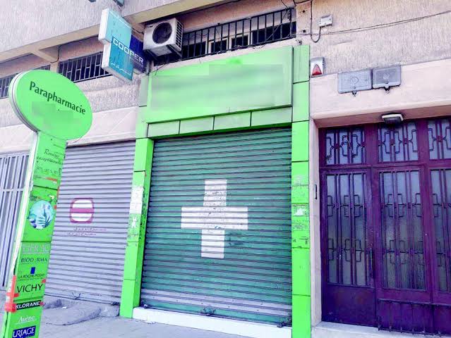 إضراب تصاعدي يشلّ الصيدليات بالمغرب.. نقابات ترفض فتح رأسمال القطاع