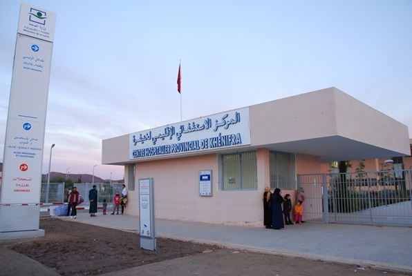 خنيفرة على وقع صدمة.. جنين يفارق الحياة في الشارع وحقوقيون يدخلون على الخط