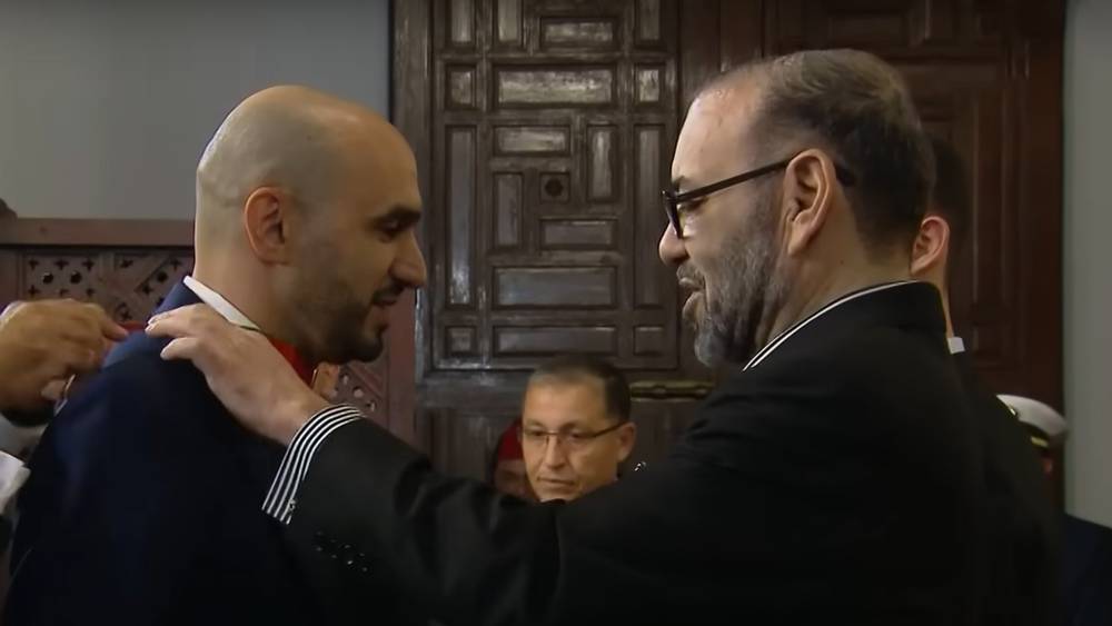 بعد مغادرته المنتخب المغربي.. عروض أوروبية تلاحق وليد الركراكي