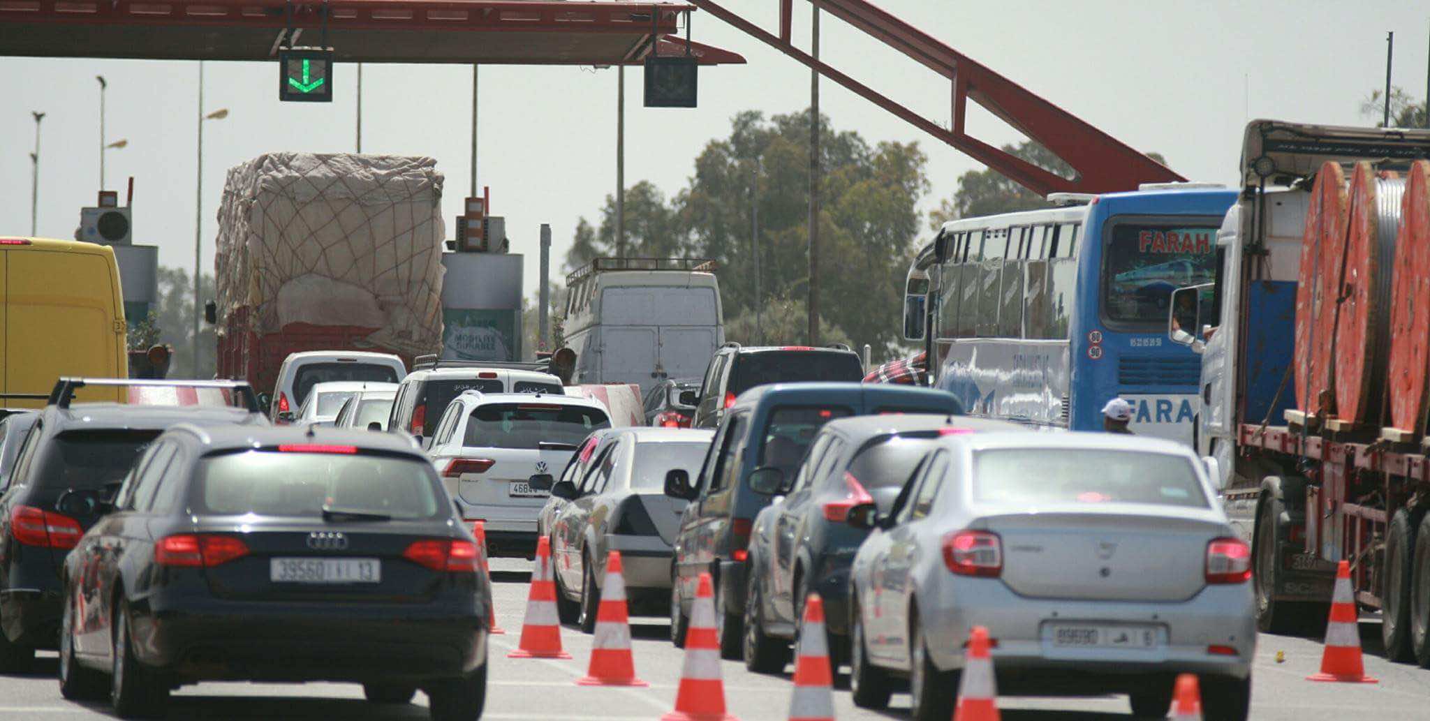 الطرق السيارة بالمغرب تحذر من حركة سير كثيفة خلال العطلة المدرسية وتحدد ساعات الذروة