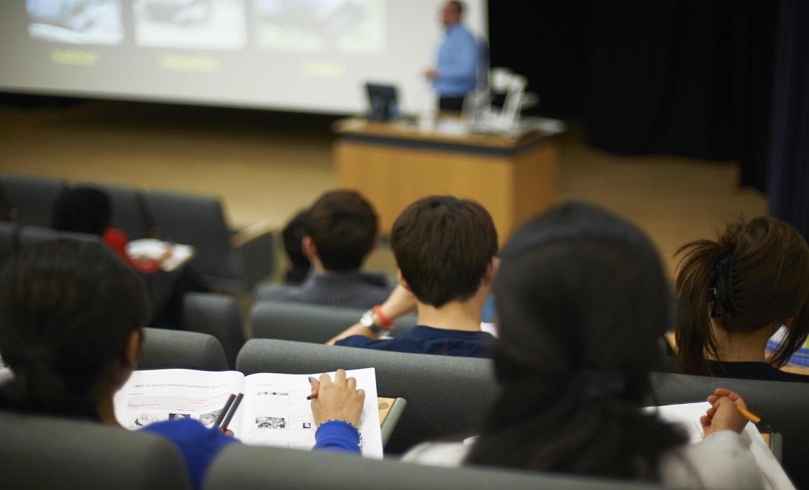 نحو جامعة أكثر إنصاتا للطلبة.. توجه لاعتماد الوساطة لحل مشاكل الحياة الجامعية