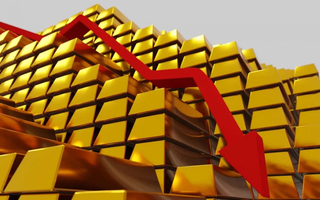 الذهب يتراجع لأدنى مستوى في شهر بفعل توقعات رفع الفائدة