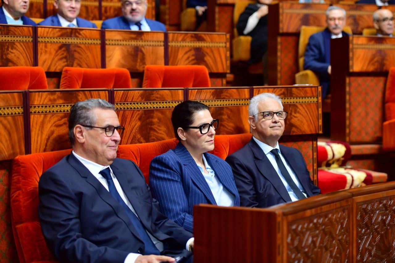 لماذا قدمت الحكومة حصيلتها الآن؟ قراءة في توقيت “الوقت بدل الضائع”