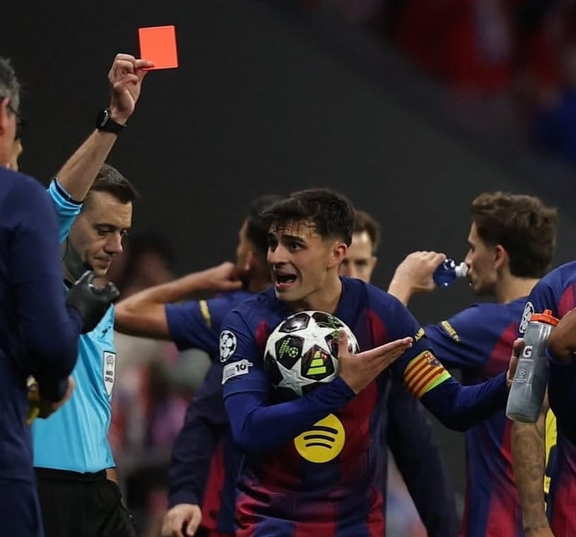 برشلونة يودع دوري أبطال أوروبا رغم الفوز على أتلتيكو.. أخطاء دفاعية متكررة تسقط حلم نصف النهائي
