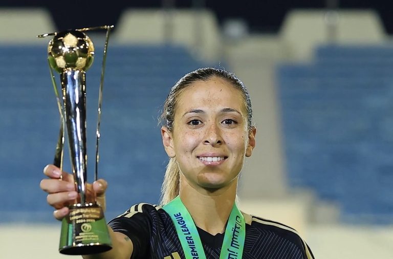 تألق مغربي في الملاعب الخليجية.. ابتسام جرايدي أفضل لاعبة في الدوري السعودي للسيدات
