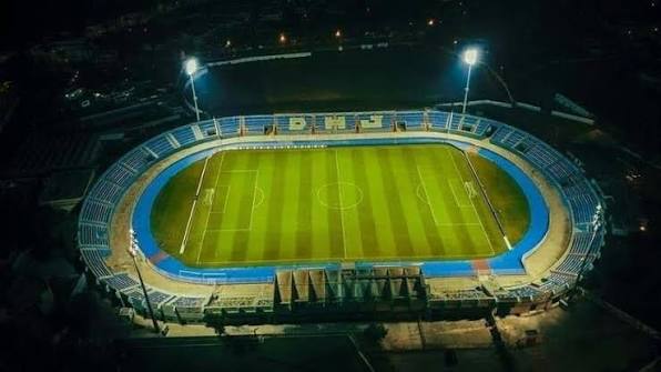 عقوبات فيفا تضرب 3 أندية مغربية وتحرمها من ميركاتو الصيف