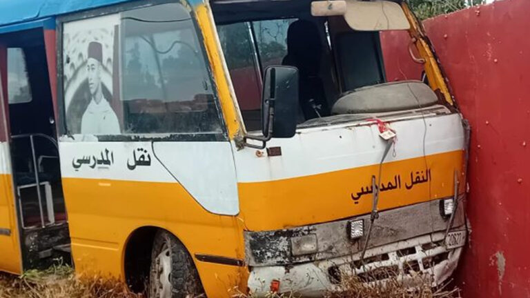 حادثة خطيرة للنقل المدرسي بالسوالم.. إصابة تلاميذ وسط شبهات حول غياب شروط السلامة