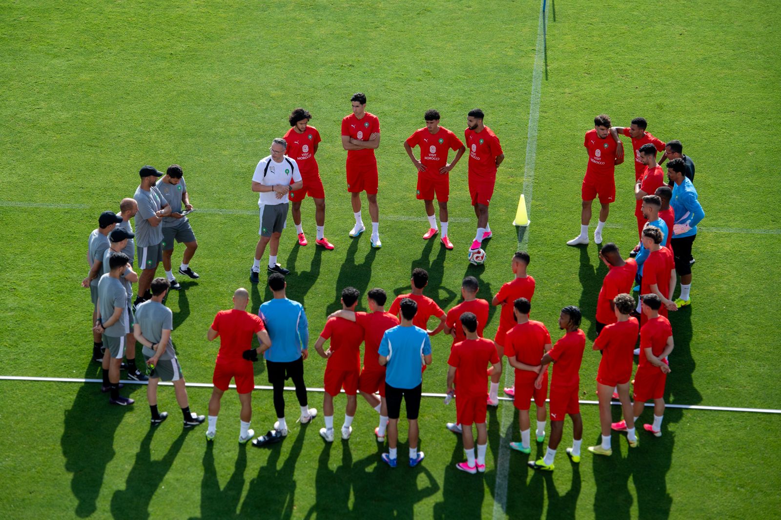 أسود الأطلس يرفعون نسق التحضيرات قبل مواجهة مدغشقر استعداداً لكأس العالم