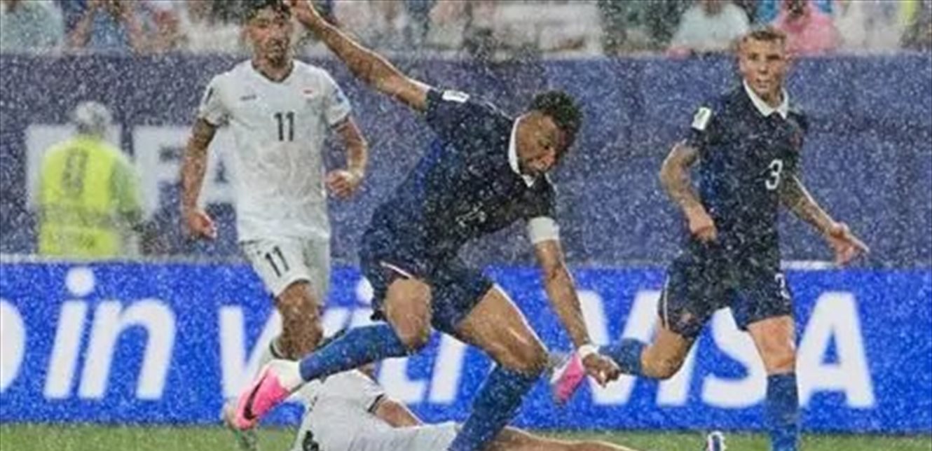 توقف مباراة فرنسا والعراق في مونديال 2026 بسبب سوء الأحوال الجوية بفيلادلفيا