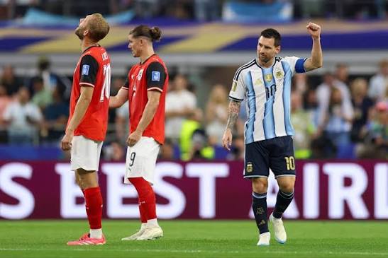 الأرجنتين تهزم النمسا بثنائية وميسي يدخل التاريخ في مونديال 2026