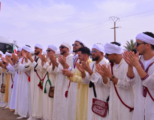 على إيقاعات أحيدوس.. عرس جماعي يعيد إحياء تراث الجنوب الشرقي
