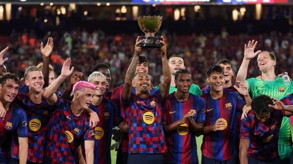 برشلونة يهزم الأهلي المصري ويتوج بكأس خوان غامبر