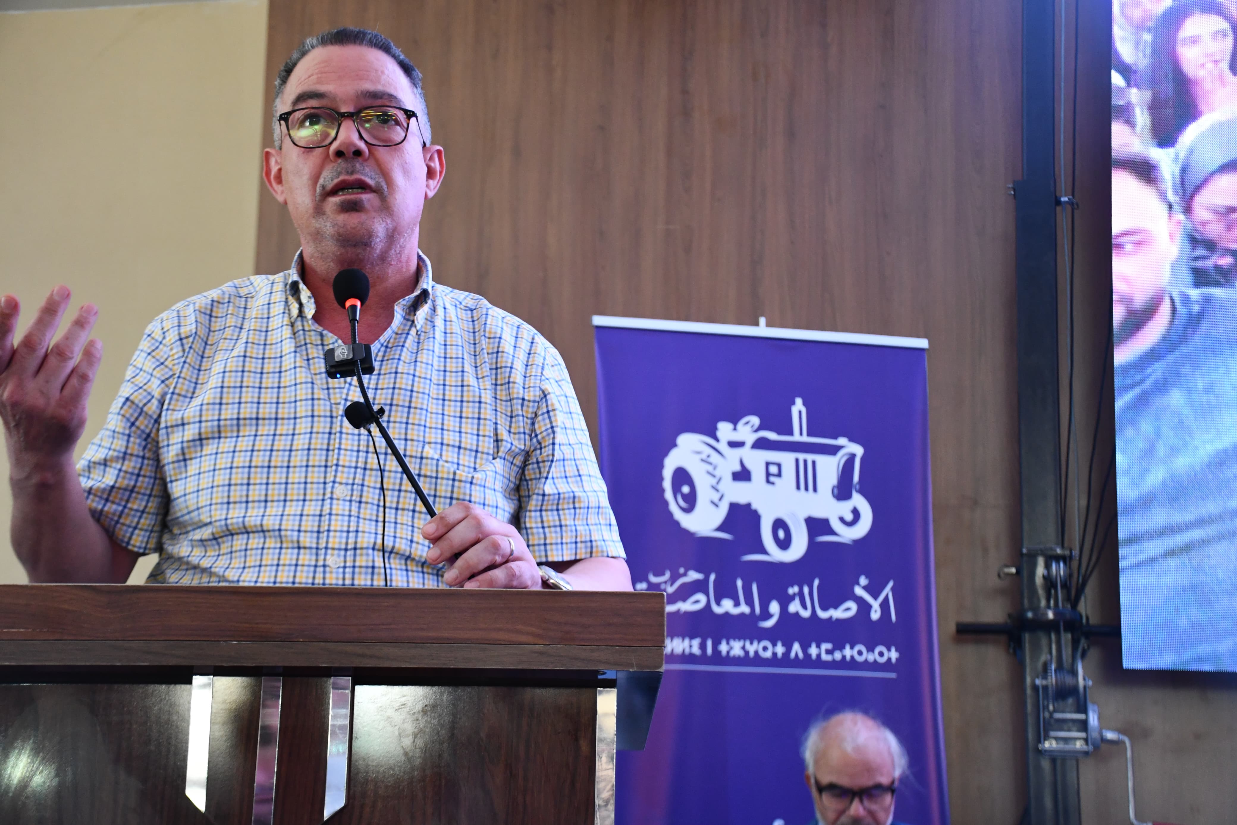 فوزي لقجع من وجدة: ينتقد الواقع المزري للمدينة، ويتعهد بإنقاذ المولودية وحماية القدرة الشرائية