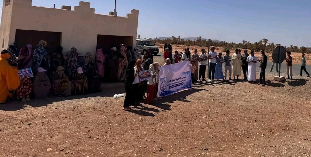 احتجاجات متواصلة بإكضي بطاطا تطالب بتحسين العرض الصحي بعد فاجعة لدغة أفعى